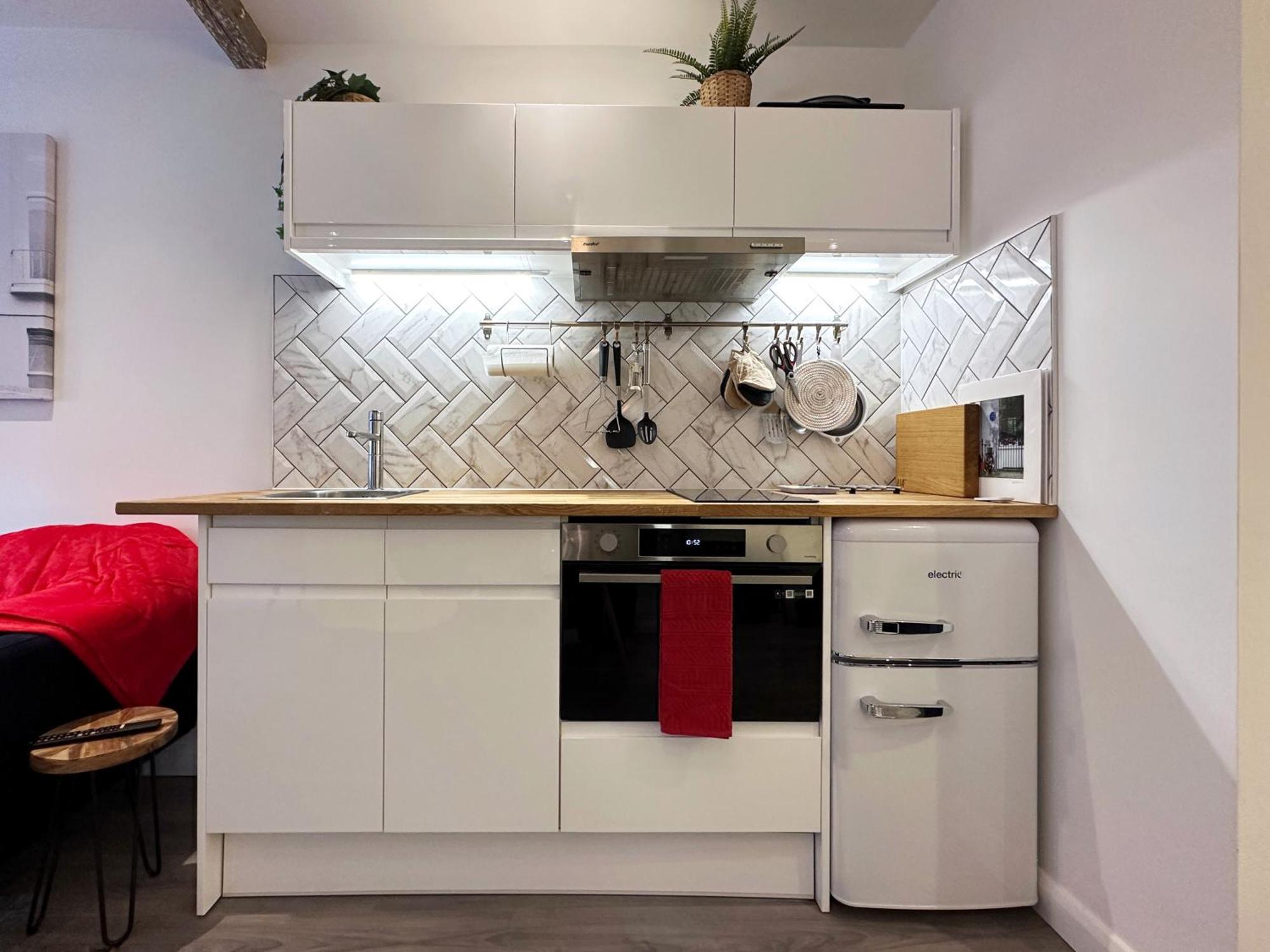 Kensington Studio Hosted By Airoperate Near Notting Hill - 1 Double Bed , 1 Sofa Bed, Ground Floor Apartment Via Private Entrance ลอนดอน ภายนอก รูปภาพ