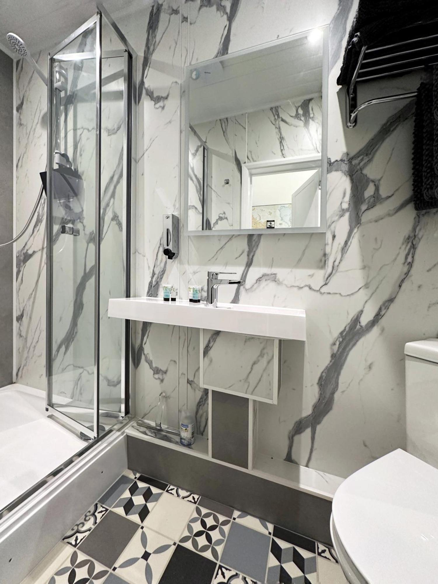 Kensington Studio Hosted By Airoperate Near Notting Hill - 1 Double Bed , 1 Sofa Bed, Ground Floor Apartment Via Private Entrance ลอนดอน ภายนอก รูปภาพ