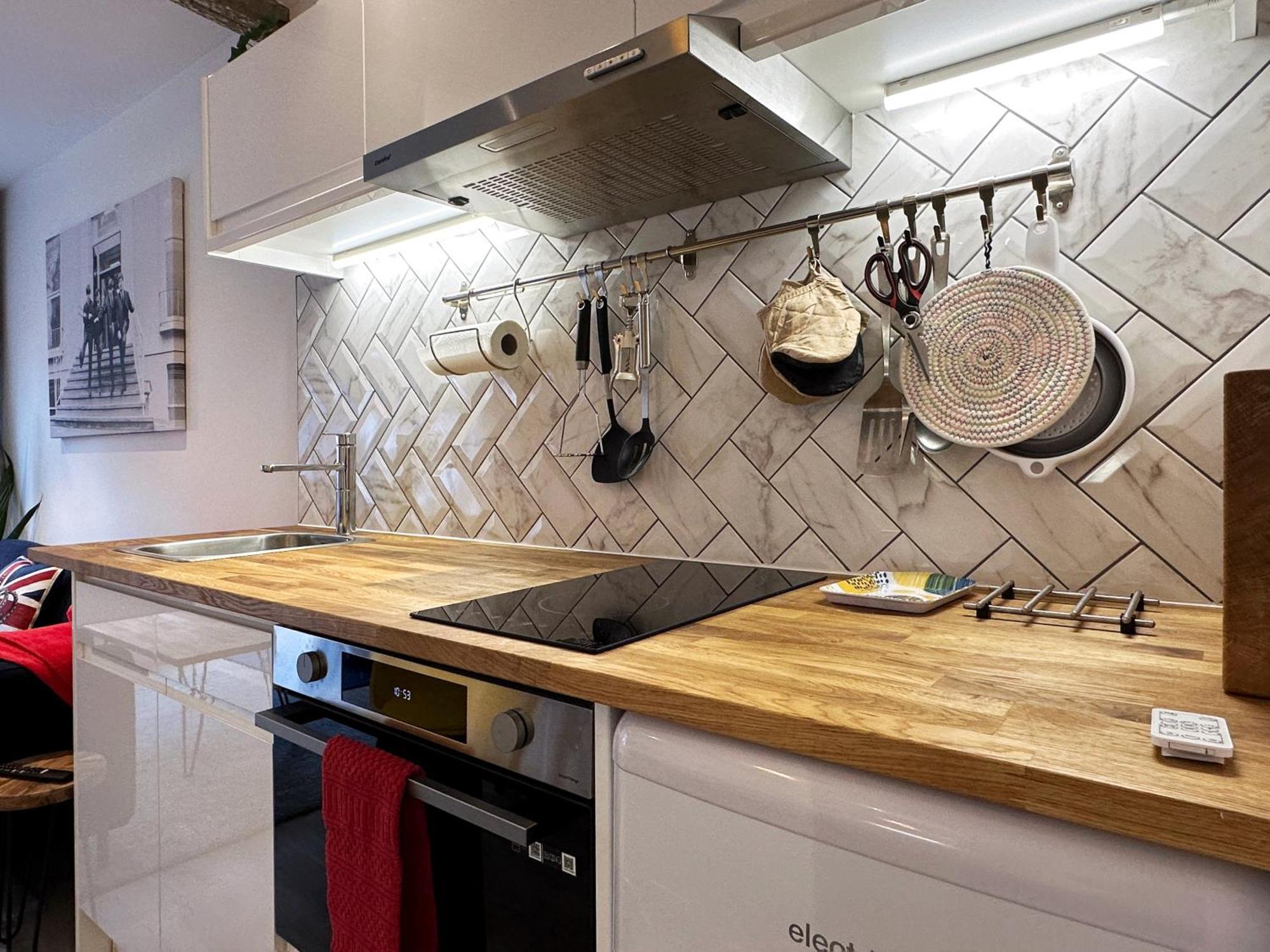 Kensington Studio Hosted By Airoperate Near Notting Hill - 1 Double Bed , 1 Sofa Bed, Ground Floor Apartment Via Private Entrance ลอนดอน ภายนอก รูปภาพ